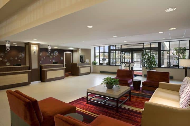 Hotel Interior 7 of 31